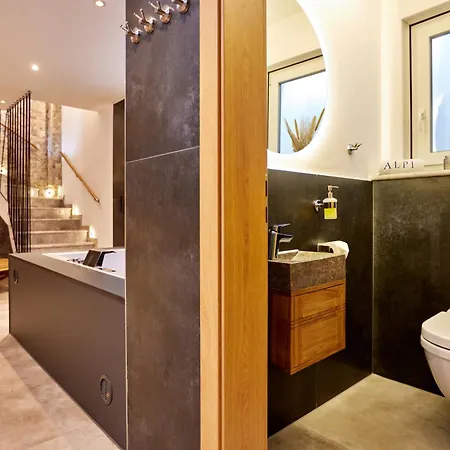 Apartamento Private & Garden Alpi Mit Sauna Und Whirlpool *