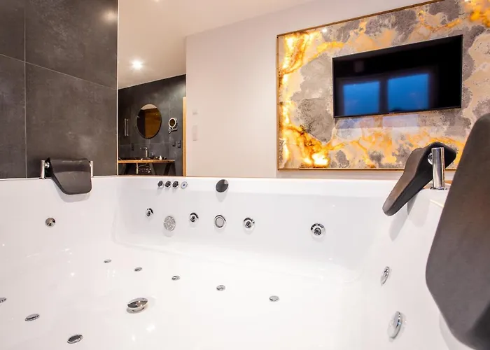 Private & Garden Alpi Mit Sauna Und Whirlpool Γκάρμις-Παρτενκίρχεν