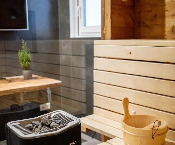 Διαμέρισμα Private & Garden Alpi Mit Sauna Und Whirlpool *