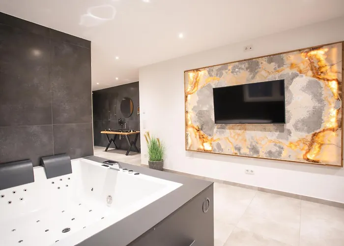 Private & Garden Alpi Mit Sauna Und Whirlpool *