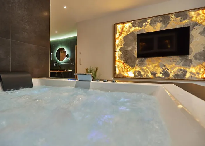 Διαμέρισμα Private & Garden Alpi Mit Sauna Und Whirlpool *