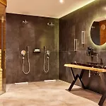 Lägenhet Private & Garden Alpi Mit Sauna Und Whirlpool Garmisch-Partenkirchen