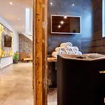 Lejlighed Private & Garden Alpi Mit Sauna Und Whirlpool